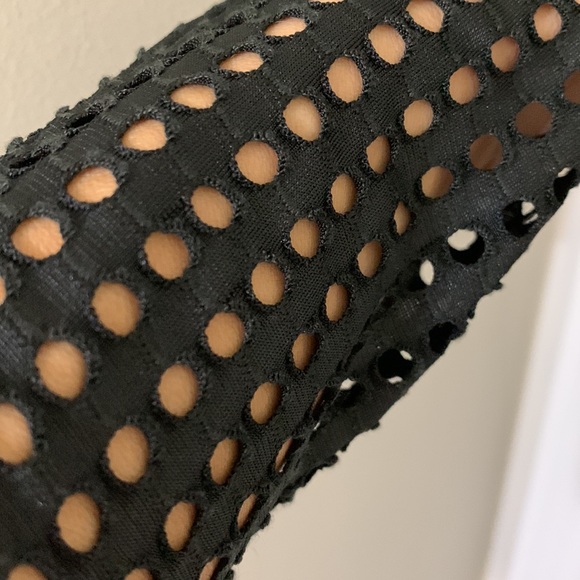 Women VENUS long sleeve fitted Top - Picture 4 of 5